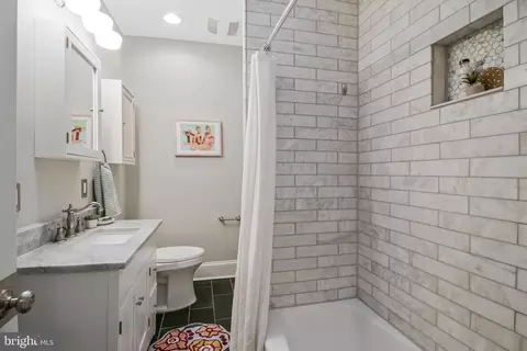 239 11th St SE, Washington, DC 20003 photo 35