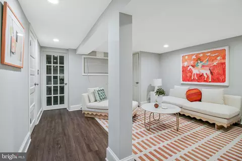 239 11th St SE, Washington, DC 20003 photo 48