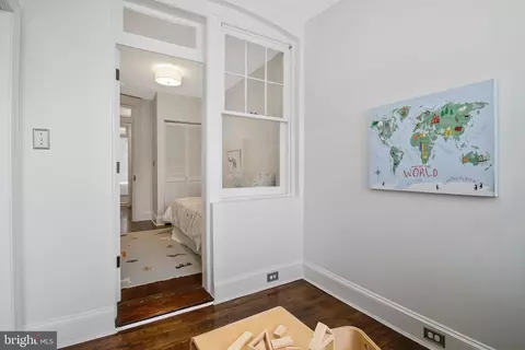 239 11th St SE, Washington, DC 20003 photo 31