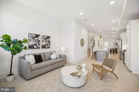 3601 10th St NW #2, Washington, DC 20010
