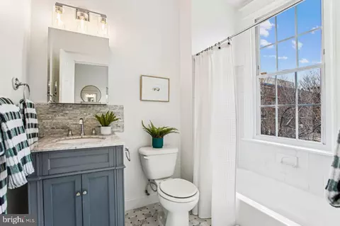 1315 D St NE, Washington, DC 20002 photo 19