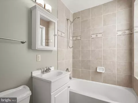 921 5th St SE, Washington, DC 20003 photo 30