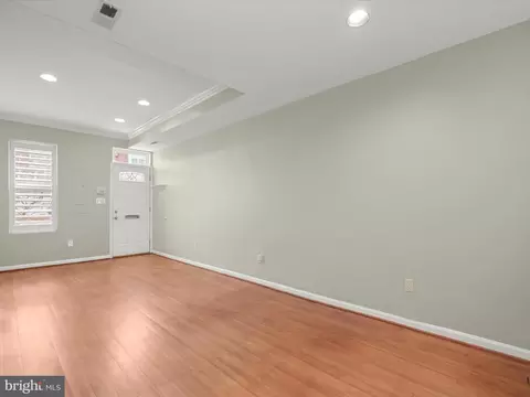 921 5th St SE, Washington, DC 20003 photo 8
