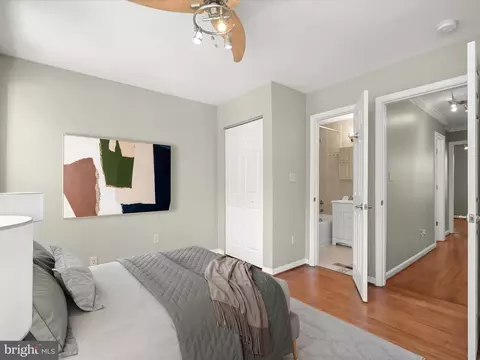 921 5th St SE, Washington, DC 20003 photo 4