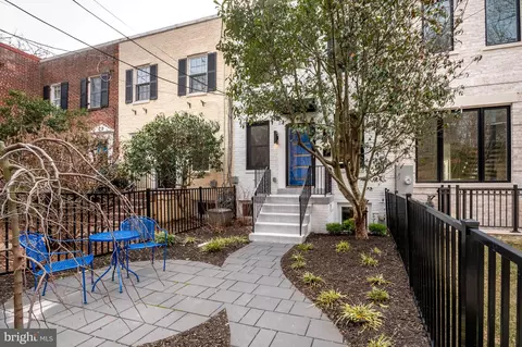 3548 Whitehaven Pkwy NW, Washington, DC 20007