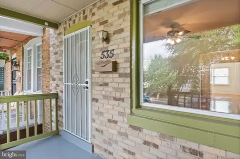 Exterior - 535 24th St NE, Washington, DC 20002 photo 4 of 9