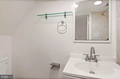 Bath - 535 24th St NE, Washington, DC 20002 photo 3 of 3