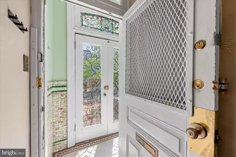 14 10th St NE, Washington, DC 20002 photo 3
