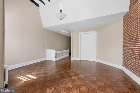 14 10th St NE, Washington, DC 20002 photo 8