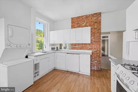14 10th St NE, Washington, DC 20002 photo 18