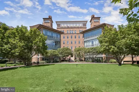 2425 L St NW #706, Washington, DC 20037