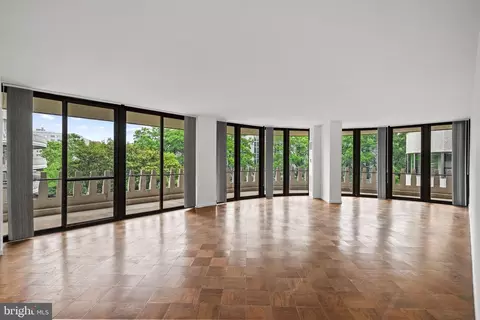 700 New Hampshire Ave NW #617, Washington, DC 20037