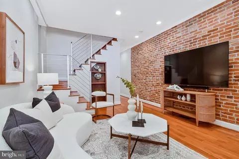 319 W Street St NE, Washington, DC 20002 photo 3