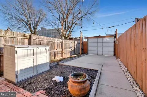 319 W Street St NE, Washington, DC 20002 photo 22