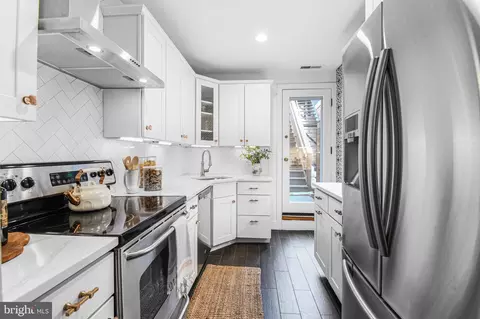 2013 Columbia Rd NW #E, Washington, DC 20009 photo 9