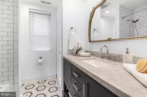 2013 Columbia Rd NW #E, Washington, DC 20009 photo 16