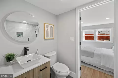 1417 Orren St NE, Washington, DC 20002 photo 35