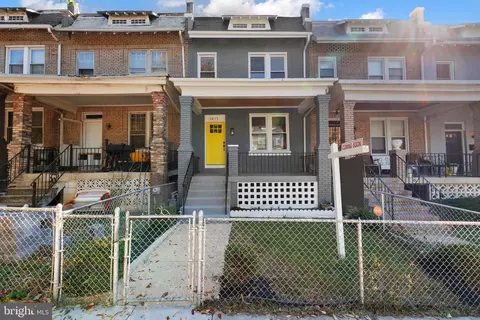 1417 Orren St NE, Washington, DC 20002 photo 2