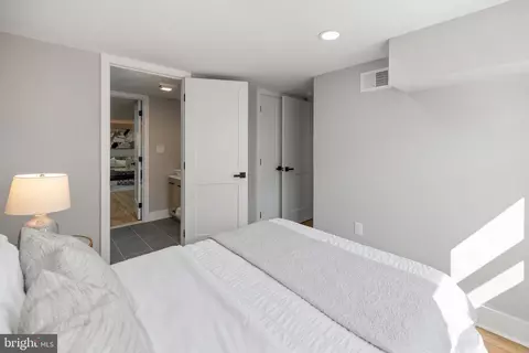 1417 Orren St NE, Washington, DC 20002 photo 34