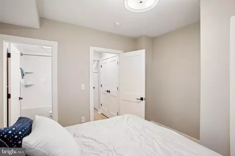717 18th St NE #1, Washington, DC 20002 photo 15