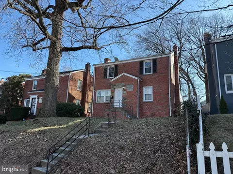 315 Quackenbos St NE, Washington, DC 20011