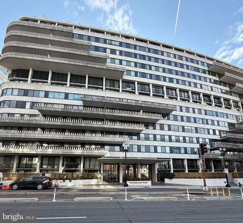 2700 Virginia Ave NW #604, Washington, DC 20037