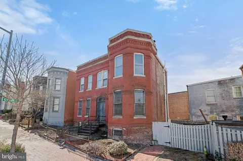 Exterior - 536 4th St NE, Washington, DC 20002 photo 3 of 4