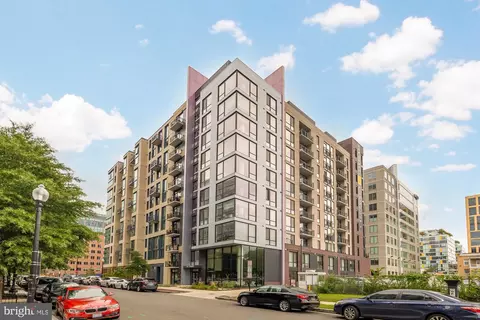 37 L St SE #1004, Washington, DC 20003