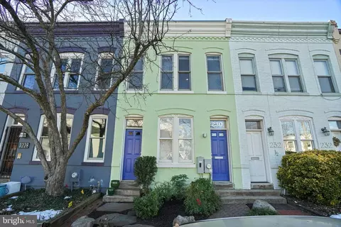 230 12th Pl NE, Washington, DC 20002