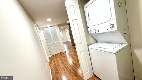 Entry Way - 507 G St NE, Washington, DC 20002 photo 5 of 5