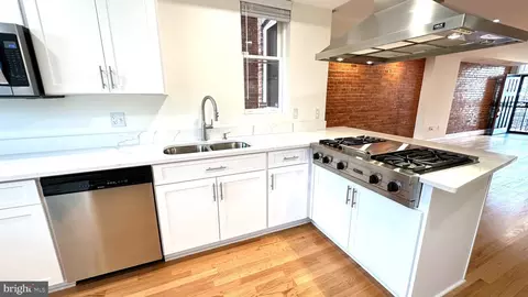 Kitchen - 507 G St NE, Washington, DC 20002 photo 4 of 6