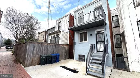 Exterior - 507 G St NE, Washington, DC 20002 photo 5 of 8