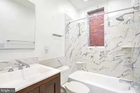 Bath - 507 G St NE, Washington, DC 20002 photo 3 of 5