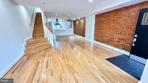 Living - 507 G St NE, Washington, DC 20002 photo 9 of 15