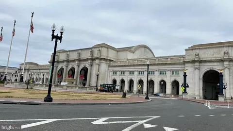 Exterior - 507 G St NE, Washington, DC 20002 photo 6 of 8