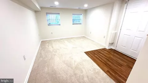 Living - 507 G St NE, Washington, DC 20002 photo 15 of 15
