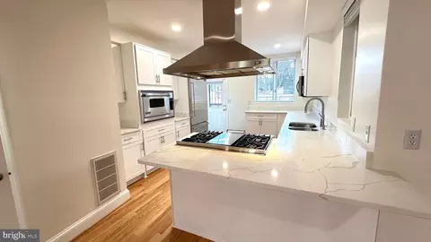 Other - 507 G St NE, Washington, DC 20002 photo 3 of 23