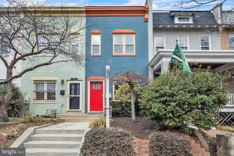 1716 Half A St SE, Washington, DC 20003