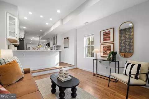 525 14th St SE, Washington, DC 20003 photo 15