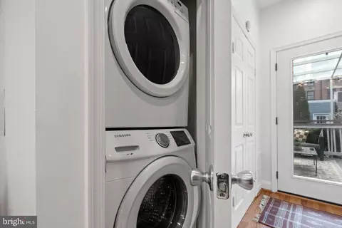 525 14th St SE, Washington, DC 20003 photo 16