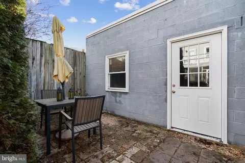 525 14th St SE, Washington, DC 20003 photo 39