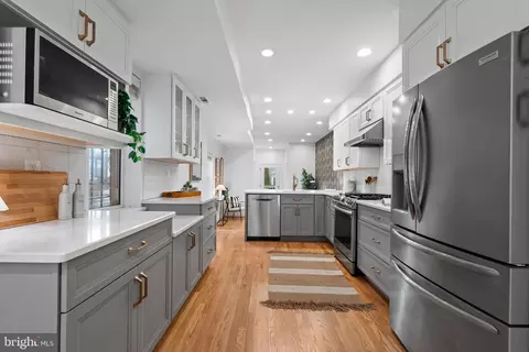 525 14th St SE, Washington, DC 20003 photo 11
