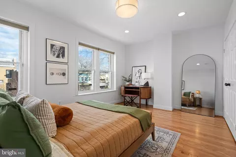 525 14th St SE, Washington, DC 20003 photo 26