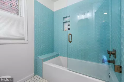 525 14th St SE, Washington, DC 20003 photo 30