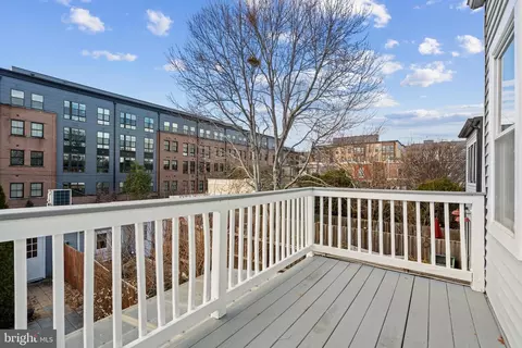 525 14th St SE, Washington, DC 20003 photo 24