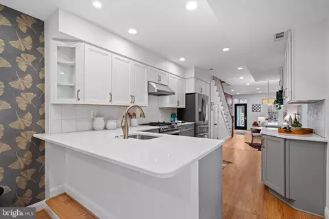 525 14th St SE, Washington, DC 20003 photo 13
