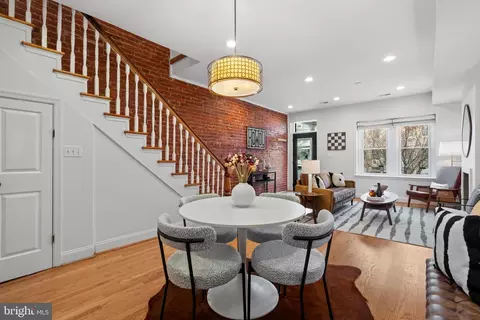 525 14th St SE, Washington, DC 20003 photo 9