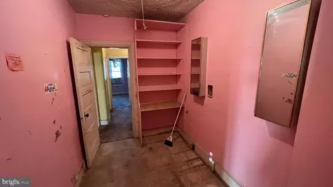 Entry Way - 225 Cromwell Ter NE, Washington, DC 20002 photo 21 of 29