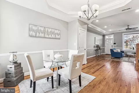 Dining - 1114 Spring Rd NW, Washington, DC 20010 photo 2 of 2