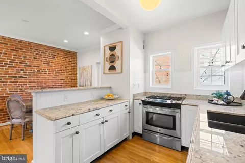 1011 9th St NE, Washington, DC 20002 photo 26